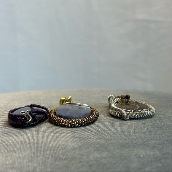 handmade wire-wrapped gemstone pendants blue agate purple agate ammonite fossil - Picture 4 of 8
